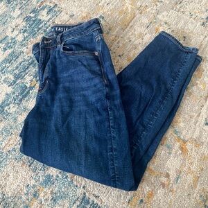 AE blue mom jeans size 8 short